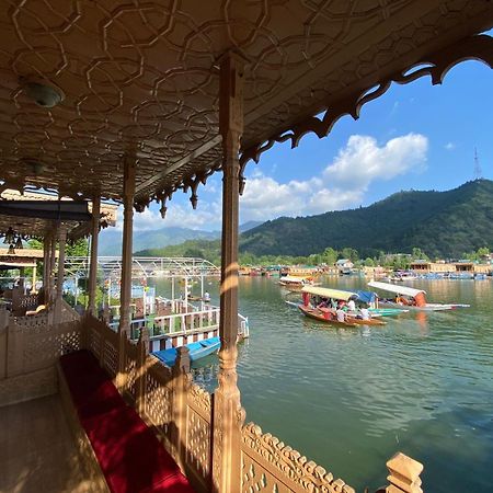 Nazneen Group Of Houseboats Srīnagar Extérieur photo