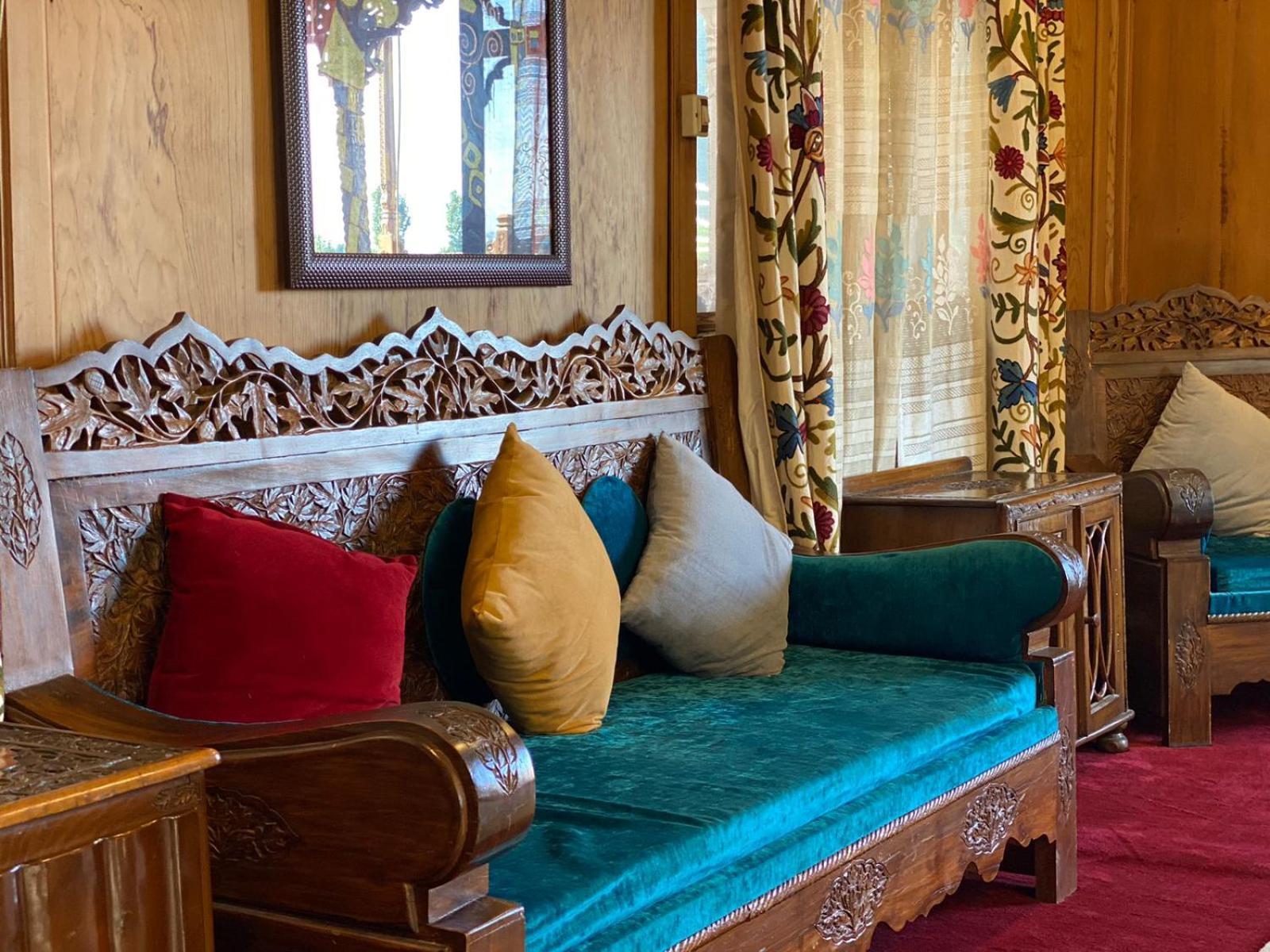 Nazneen Group Of Houseboats Srīnagar Extérieur photo